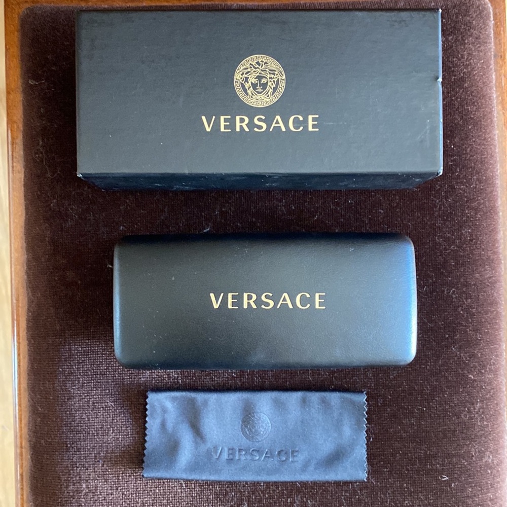 NW Versace sunglasses 🕶💜💛⭐️ - Picture 4 of 11